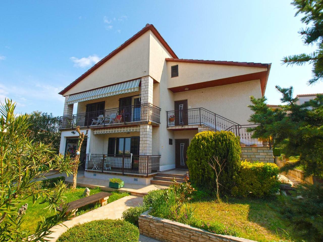 Apartment Nadia 1844 Pula Exterior photo