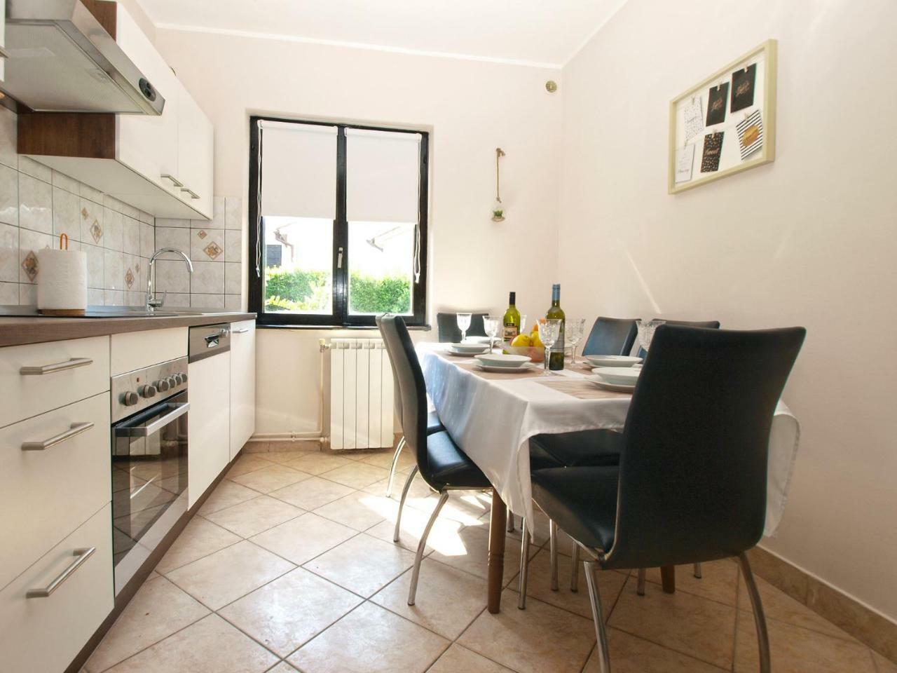 Apartment Nadia 1844 Pula Exterior photo